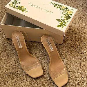 Chelsea & Violet Tan Heels